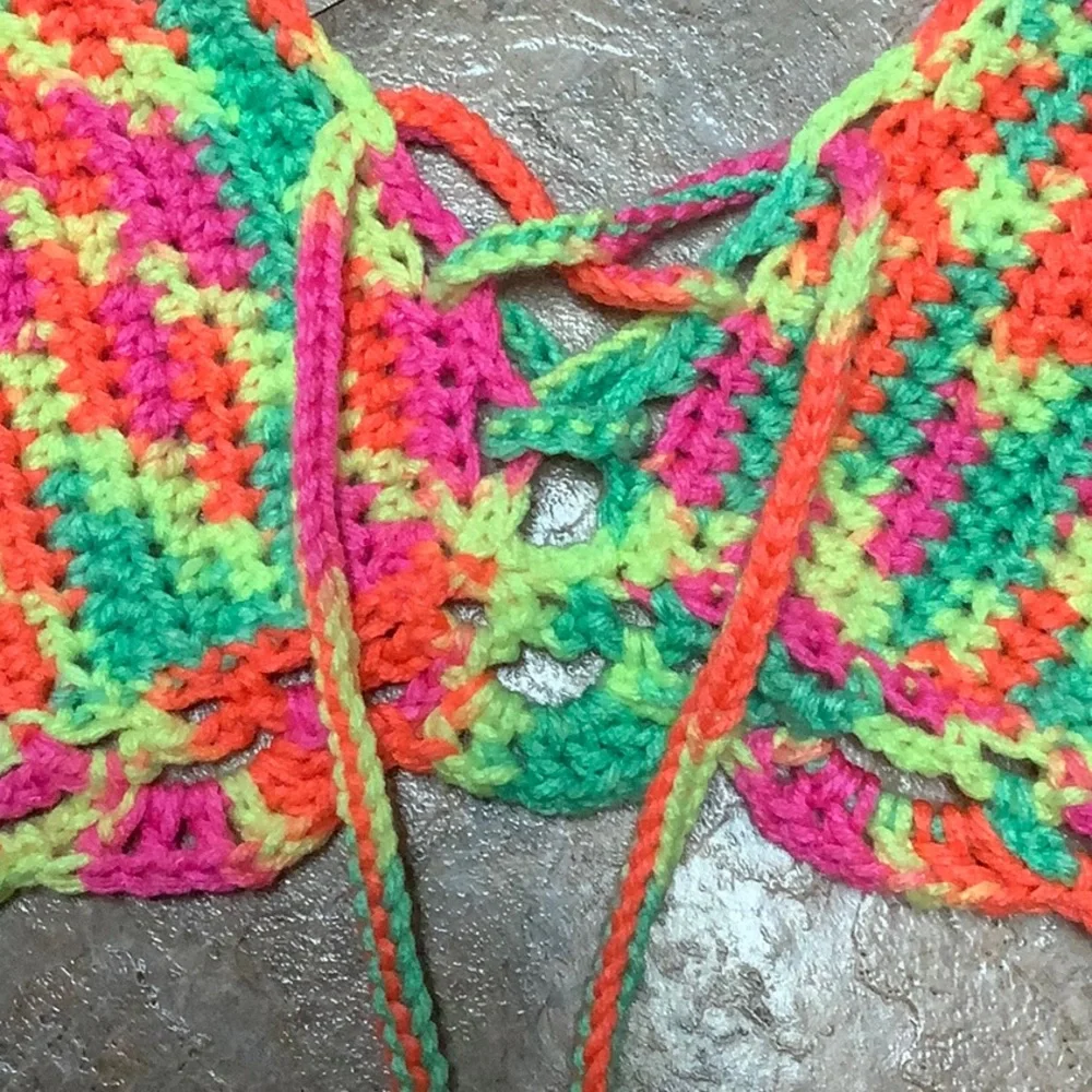 Neon bright crochet bikini top - Picture 3 of 8